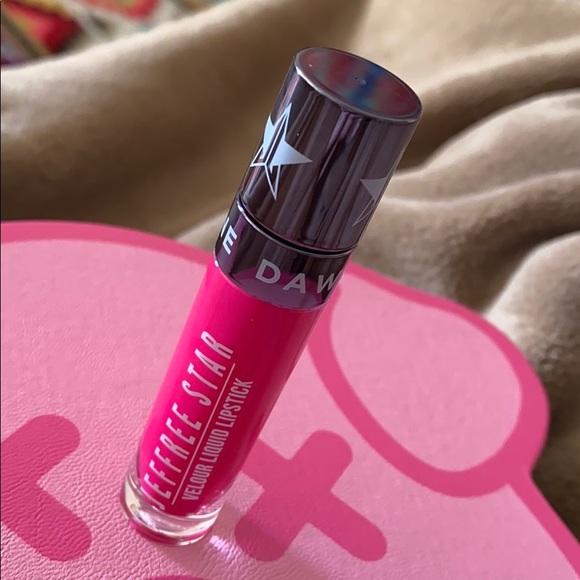 JS velour liquid lipstick(Jeffree,what the F*uck?) - Picture 3 of 3